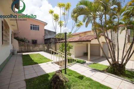 8_photo/0716176617.f7e81ba1849dc159-ATLAS-bb6b2dc2-8915-4a7c-a2c0-d8d6192a2dff.jpg de casa à venda com 4 quartos, 208m² em Alto do Coqueirinho, Salvador