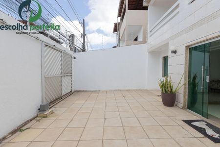 10_photo/0716177cd7.ceff8192393c33de-ATLAS-c2163bbc-bf1e-4b7c-87b1-b2fe697e05ef.jpg de casa à venda com 3 quartos, 672m² em Itapuã, Salvador