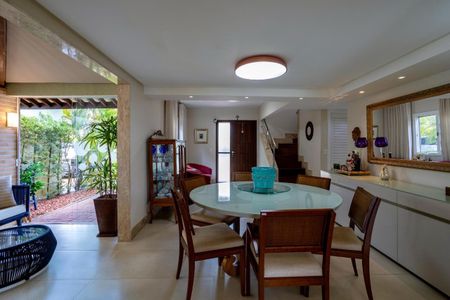 7_photo/071617843b.c405d9b7cdaa4033-ATLAS-46b8d836-12cf-4d6d-9d1d-c028992d3ecd.jpg de casa à venda com 4 quartos, 241m² em Itapuã, Salvador