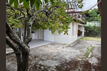 23_photo/071617a55f.dc8bbd111761e841-ATLAS-6722597a-0da7-40e5-a2eb-ac2eb4cd648c.jpg de casa à venda com 4 quartos, 311m² em Stella Maris, Salvador