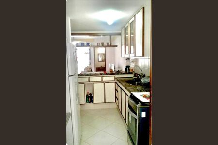 14_photo/071617da19.2f15d505e37c7ac5-ATLAS-fe0ed8b7-87df-45ab-b445-da9dc2b9ce4d.jpg de casa à venda com 3 quartos, 150m² em Praia do Flamengo, Salvador