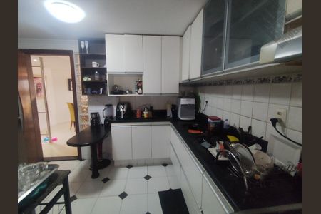 12_photo/071619df63.6c870d834b4f4b07-ATLAS-7245e2d7-bd3b-415f-8937-e7def3c414dd.jpg de casa à venda com 3 quartos, 119m² em Piatã, Salvador