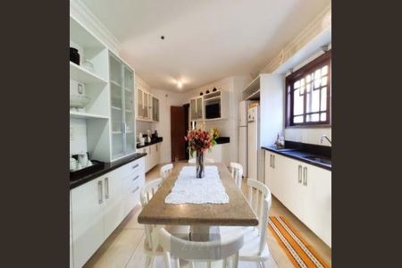 4_photo/071619e08d.6b2453e70642c87c-ATLAS-0a9a52c8-bcd7-40ee-b1db-a99dd4d8df0f.jpg de casa à venda com 4 quartos, 425m² em Piatã, Salvador