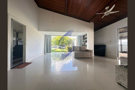 2_photo/071619f0b1.96458e673c4e6a1a-ATLAS-a90f9bfd-7e08-48bd-892d-3d635fcd3e39.jpg de casa à venda com 3 quartos, 250m² em Jaguaribe, Salvador