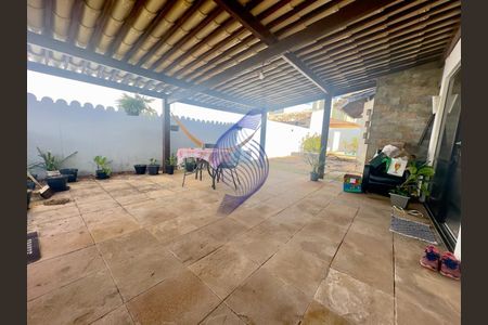 18_photo/071619f0b1.96458e673c4e6a1a-ATLAS-b54bafbb-ba02-49cb-a7eb-11eed3f7be57.jpg de casa à venda com 3 quartos, 250m² em Jaguaribe, Salvador