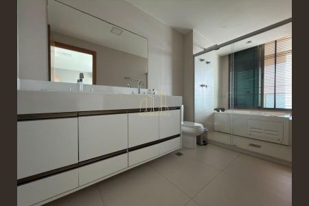 2_photo/071619f149.ef17f09ecc4cbcb1-ATLAS-131f6f8e-fd3e-4f40-be4e-ad0449dfbb24.jpg de apartamento para alugar com 4 quartos, 242m² em Jaguaribe, Salvador