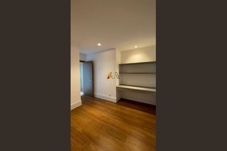 10_photo/071619f149.ef17f09ecc4cbcb1-ATLAS-eaf3a0e0-c992-4ed8-9bab-2cd67ee01bcb.jpg de apartamento para alugar com 4 quartos, 242m² em Jaguaribe, Salvador