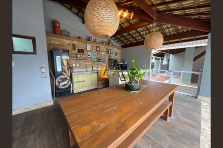 1_photo/071619f5c3.8d9d2e8c4e07ca84-ATLAS-0f29af21-98d9-429e-92a8-d99fb068d1b8.jpg de casa à venda com 4 quartos, 392m² em Patamares, Salvador