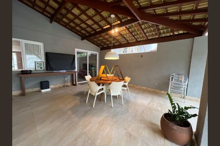 2_photo/071619f5c3.8d9d2e8c4e07ca84-ATLAS-1a148c30-be0e-4c75-b36c-e46267984271.jpg de casa à venda com 4 quartos, 392m² em Patamares, Salvador