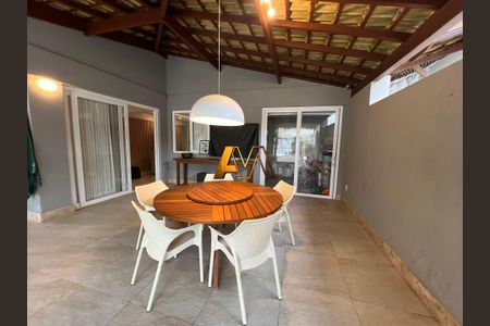 8_photo/071619f5c3.8d9d2e8c4e07ca84-ATLAS-2ef484bd-98ea-41bd-b10e-73ff90ab003c.jpg de casa à venda com 4 quartos, 392m² em Patamares, Salvador