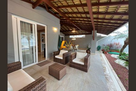 9_photo/071619f5c3.8d9d2e8c4e07ca84-ATLAS-52fb1c5a-f198-435b-92d7-2a70b83ed716.jpg de casa à venda com 4 quartos, 392m² em Patamares, Salvador