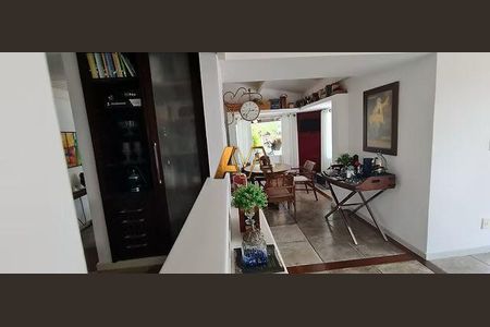 16_photo/071619fa51.1fa6a91c389b6b6f-ATLAS-c8dfd2dd-dad3-4490-9bdd-bc0434ffd4d1.jpg de casa à venda com 4 quartos, 450m² em Jaguaribe, Salvador