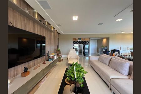 11_photo/07161a0167.e07d8aae0ad2925b-ATLAS-61730ca6-a31f-42fb-9dbf-9cc03b7bd9e7.jpg de apartamento à venda com 4 quartos, 276m² em Patamares, Salvador