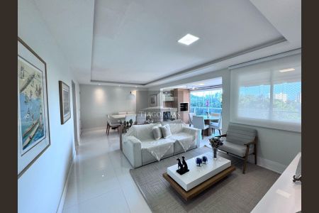 8_photo/07161a0377.203057c6a74880d4-ATLAS-1f2f6f4e-c6ee-4d3c-a9bf-8fef2f70a63d.jpg de apartamento à venda com 2 quartos, 110m² em Patamares, Salvador