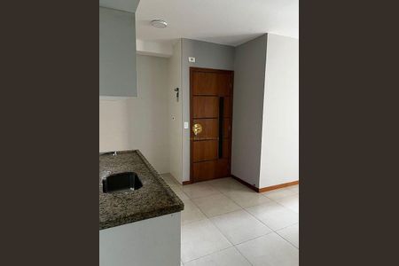 12_photo/07161a1e5d.9fb007bff0a585ff-ATLAS-aa18e6ba-bbf8-4105-a277-05f7fc14c4d3.jpg de apartamento à venda com 1 quarto, 48m² em Patamares, Salvador