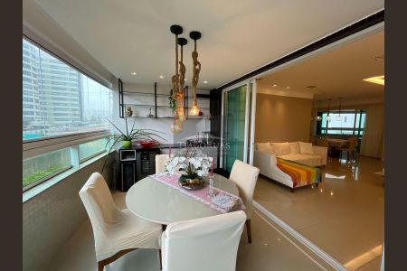 6_photo/07161a1efb.721a78c4bbb5538e-ATLAS-1d6b5a21-3e0a-424b-a1a0-ddb4919cfaa3.jpg de apartamento à venda com 4 quartos, 207m² em Patamares, Salvador