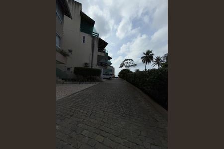 7_photo/07161a2217.db829c6054abc860-ATLAS-68160f0f-c2c7-4e3d-9354-5c65bf2ca61b.jpg de casa à venda com 3 quartos, 311m² em Pituaçu, Salvador