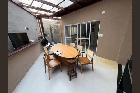 31_photo/07161a2217.db829c6054abc860-ATLAS-7ef78c0c-c3da-43a7-ad0b-ba4f9272c73f.jpg de casa à venda com 3 quartos, 311m² em Pituaçu, Salvador