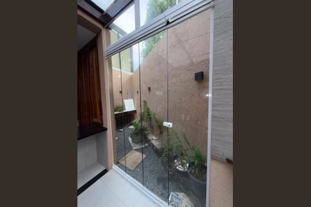 35_photo/07161a2217.db829c6054abc860-ATLAS-cac1fb30-ac5f-4880-8f5c-ecc31a8e7504.jpg de casa à venda com 3 quartos, 311m² em Pituaçu, Salvador