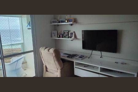 8_photo/07161a22b9.ccc84eef841aa968-ATLAS-2abaeda1-fea1-45d6-b0f1-ce91a4672bb0.jpg de apartamento à venda com 3 quartos, 200m² em Pituaçu, Salvador