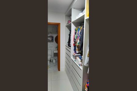 4_photo/07161a22b9.ccc84eef841aa968-ATLAS-f74bc37d-1dec-4e32-980f-1a7cb2faedbb.jpg de apartamento à venda com 3 quartos, 200m² em Pituaçu, Salvador