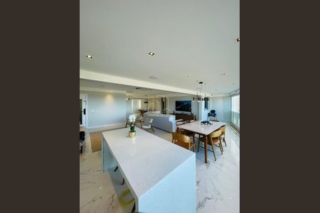 2_photo/07161a2361.152c8f52f2d47a1d-ATLAS-1aa3bc71-e352-4009-873a-bee75d6099d4.jpg de apartamento à venda com 4 quartos, 200m² em Pituaçu, Salvador