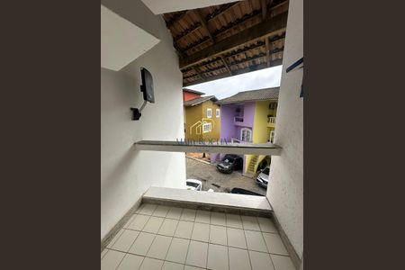 3_photo/07161a313b.58be1a2de606057f-ATLAS-b345c4b3-91e4-4f0c-b2e7-10536e4e68b3.jpg de casa à venda com 3 quartos, 150m² em Pituaçu, Salvador