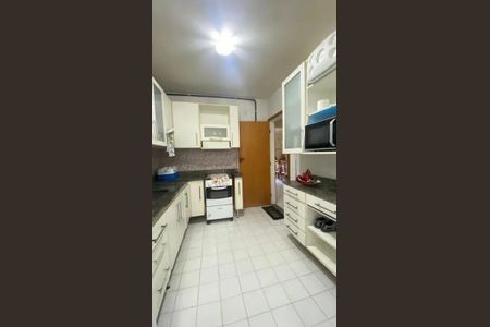 3_photo/07161a3ad1.e2451d589f4ca2b2-ATLAS-e2cc2b5b-435c-4617-b5d6-7468e487dd5f.jpg de casa à venda com 5 quartos, 166m² em Pituaçu, Salvador