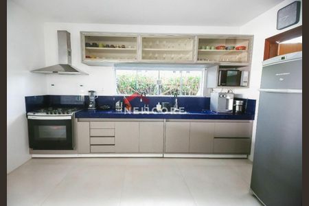 11_photo/07161a5107.f2ed236aecaa8a04-ATLAS-ea69e90f-0e2c-4934-98a4-b88295e6bcb1.jpg de casa de condomínio à venda com 6 quartos, 280m² em Imbuí, Salvador