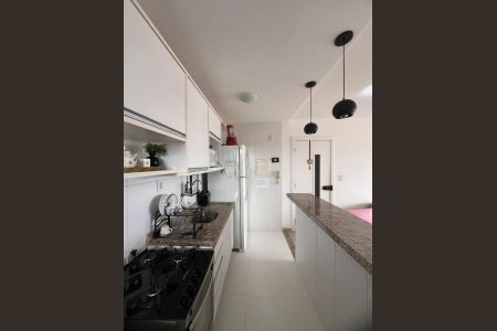 21_photo/07161a54d7.f38e38137a2159e3-ATLAS-d2a63627-32d7-456f-8ea0-df76cd1e8664.jpg de apartamento para alugar com 2 quartos, 67m² em Imbuí, Salvador