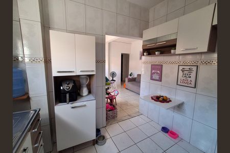 8_photo/07161a6709.0abb473e952761da-ATLAS-d07e354e-66d4-4fdf-b9b2-e4505395a469.jpg de casa à venda com 2 quartos, 59m² em Narandiba, Salvador