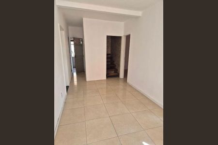 5_photo/07161a9455.e5c1dbf3952ec410-ATLAS-5193fb12-2cc5-485e-a888-fe73e123768c.jpg de casa para alugar com 4 quartos, 240m² em São Gonçalo, Salvador