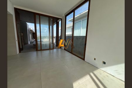 5_photo/07161ab6e7.596f8cbc5e302a22-ATLAS-88f0d92a-e70f-4b54-87a2-08e74cf35bf5.jpg de casa à venda com 4 quartos, 455m² em Fazenda Grande do Retiro, Salvador