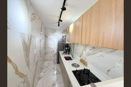 6_photo/07161b0433.1543b3ecd2b5984d-ATLAS-60741161-2a85-4f8d-845e-e9b2ecd4fb6f.jpg de apartamento à venda com 3 quartos, 70m² em STIEP, Salvador