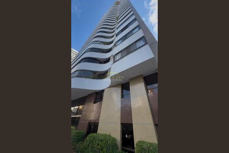 1_photo/07161b0e0d.dc8bbd111761e841-ATLAS-0a19e40e-d1e1-4afd-8597-e400bcbb4dcd.jpg de apartamento para alugar com 4 quartos, 190m² em Pituba, Salvador