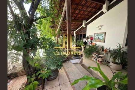 6_photo/07161b104f.7a69ff73eb43ff8d-ATLAS-67fbf8f0-6d23-4268-b04c-18e0cd0b09ee.jpg de casa à venda com 4 quartos, 201m² em Pituba, Salvador