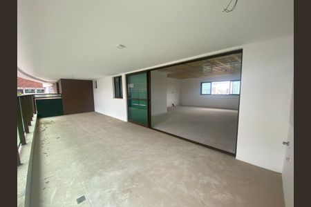 8_photo/07161b106d.f3189cc489d69288-ATLAS-c4892a2e-7aa5-4cbf-b78f-b88909e04d04.jpg de apartamento à venda com 4 quartos, 250m² em Pituba, Salvador