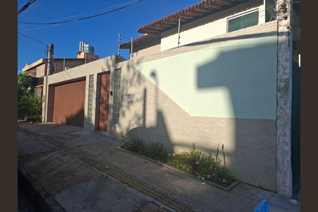 7_photo/07161b113b.f14d7a494a64fc38-ATLAS-6a5e0bf0-31ed-407c-b76e-aa1a31a00f2c.jpg de casa para alugar com 4 quartos, 293m² em Caminho das Árvores, Salvador