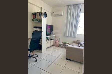 19_photo/07161b13f3.c5d44a5e4953d8eb-ATLAS-b26c65a4-5c53-4e55-aa7a-a1feb7b85262.jpg de apartamento à venda com 3 quartos, 135m² em Caminho das Árvores, Salvador