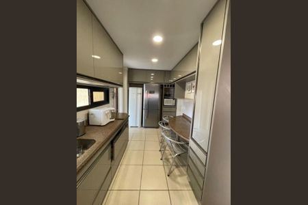 22_photo/07161b1431.e6e1c947b02cf8fb-ATLAS-eddaff32-8a22-4c76-86cd-3b2da8aa7530.jpg de apartamento para alugar com 5 quartos, 210m² em Caminho das Árvores, Salvador