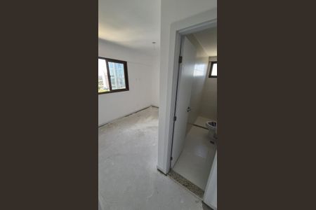 10_photo/07161b19e3.59b9fa3339c8dcb8-ATLAS-7e4963e2-52a7-4edc-96a9-9efd9a44648c.jpg de apartamento à venda com 3 quartos, 117m² em Caminho das Árvores, Salvador