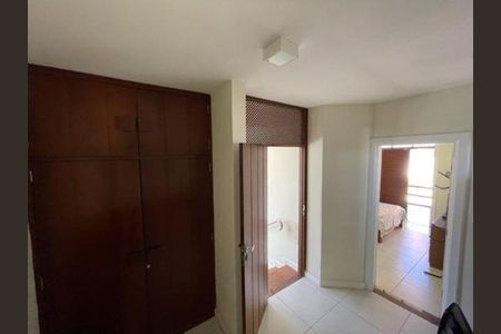 26_photo/07161b19ef.93b8fa184532727f-ATLAS-79ab7d5a-dfd6-42fc-a164-8425d697c2f2.jpg de casa à venda com 6 quartos, 436m² em Caminho das Árvores, Salvador