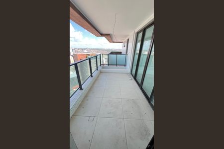 2_photo/07161b1b05.8a734c1c2a3b006e-ATLAS-5b1e99df-3e41-40eb-8cfe-b86f911c9cf3.jpg de apartamento à venda com 4 quartos, 219m² em Caminho das Árvores, Salvador