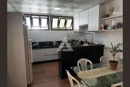 6_photo/07161b3ffd.a095ebe9a9b9d05b-ATLAS-643fe0a5-9aad-4b06-979d-dfe2458edaa7.jpg de casa à venda com 5 quartos, 498m² em Itaigara, Salvador