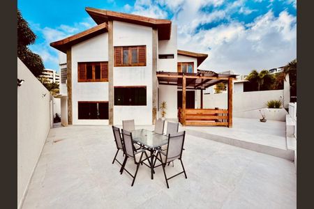 6_photo/07161b406d.ceff8192393c33de-ATLAS-54285e0f-732b-4e6c-bd8a-1137b9f67f93.jpg de casa à venda com 4 quartos, 310m² em Itaigara, Salvador