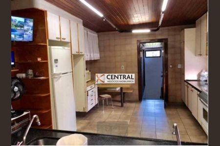 19_photo/07161b415f.cff15ff7244b52b4-ATLAS-b7f55b9a-89dd-4fb1-a9f0-11e1e2a50107.jpg de casa para alugar com 5 quartos, 780m² em Itaigara, Salvador