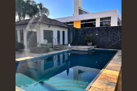 11_photo/07161b470b.6d966f5fb5582f4e-ATLAS-6e6c69b6-2e9a-41b6-87b2-8e1b2e784398.jpg de casa à venda com 4 quartos, 592m² em Itaigara, Salvador