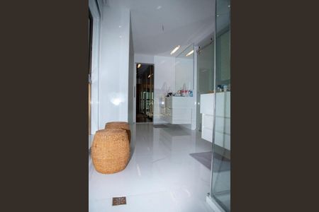 4_photo/07161b4b4f.3714cccd63f8fe2d-ATLAS-c35728d5-056d-4eac-8170-bf853e59067a.jpg de apartamento à venda com 4 quartos, 310m² em Candeal, Salvador