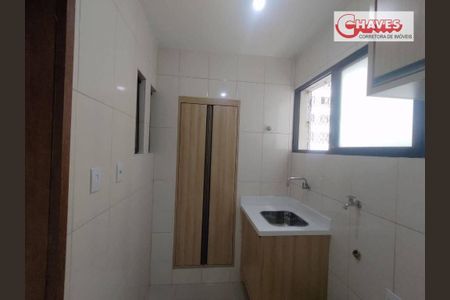 10_photo/07161b4ddd.0864c352477379b5-ATLAS-e515ef5c-e637-449b-a8a7-3c24755f63e9.jpg de apartamento para alugar com 3 quartos, 82m² em Candeal, Salvador