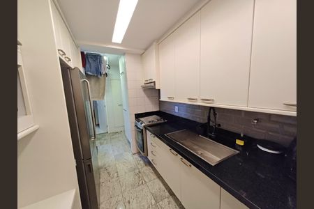 7_photo/07161b4e7b.93b8fa184532727f-ATLAS-97007d88-a623-4345-8f3d-dedad5ebbf5f.jpg de apartamento à venda com 3 quartos, 132m² em Candeal, Salvador